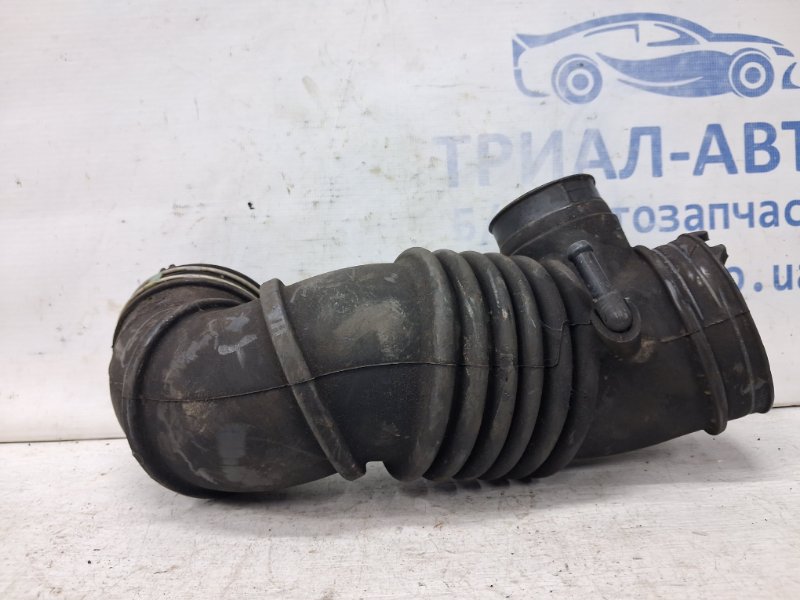 Патрубок воздушного фильтра Outlander 2003-2006 cu 2.4 бензин 4G69