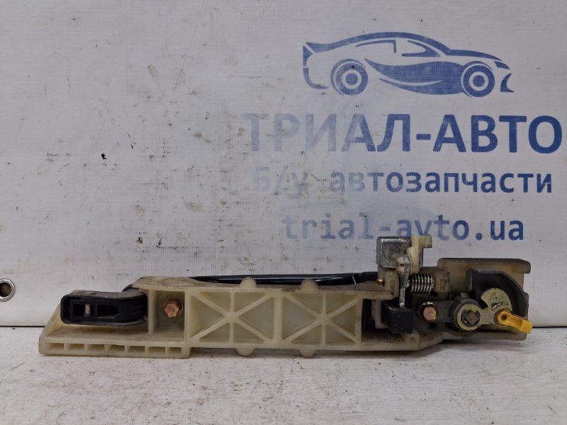Ручка двери внешняя передняя правая Hyundai Tucson JM 2.0 diesel D4EA Ручка двери внешняя передняя правая Hyundai Tucson JM 2.0 diesel D4EA