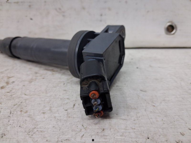Катушка зажигания Prado 2002-2009 J120 4.0 1GR-FE