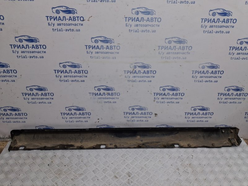 Накладка порога внешняя левая Sorento 2002-2011 BL 2.5 diesel D4CB Накладка порога внешняя левая Sorento 2002-2011 BL 2.5 diesel D4CB