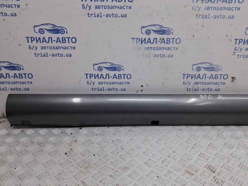 Накладка порога внешняя правая Sorento 2002-2011 BL 2.5 diesel D4CB Накладка порога внешняя правая Sorento 2002-2011 BL 2.5 diesel D4CB