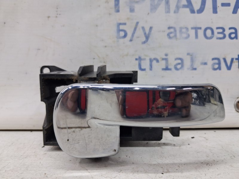 Запчасть ручка двери внутренняя правая Nissan Navara 2004-2015 D40 2.5 Diesel YD25DDTI 80670EB32B Б/У Ручка двери внутренняя правая Nissan Navara 2004-2015 D40 2.5 Diesel YD25DDTI 80670EB32B Б/У