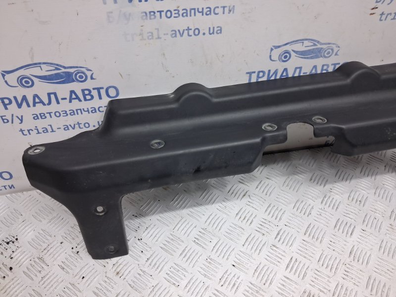 Накладка передней панели Sorento 2002-2011 BL 2.5 diesel D4CB Накладка передней панели Sorento 2002-2011 BL 2.5 diesel D4CB