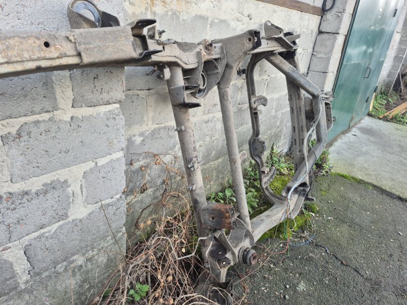 Рама Sorento 2002-2011 BL 2.5 diesel D4CB Рама Sorento 2002-2011 BL 2.5 diesel D4CB