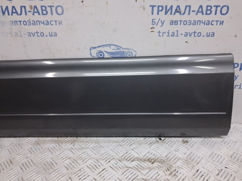 Накладка двери передняя правая Kia Sorento BL 2.5 diesel D4CB Накладка двери передняя правая Kia Sorento BL 2.5 diesel D4CB