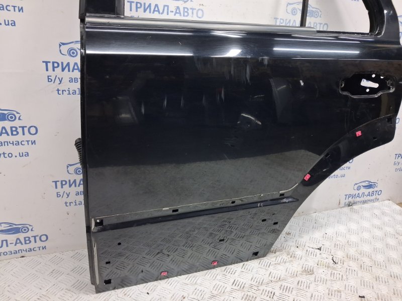 Дверь задняя левая Kia Sorento BL 2.5 diesel D4CB Дверь задняя левая Kia Sorento BL 2.5 diesel D4CB