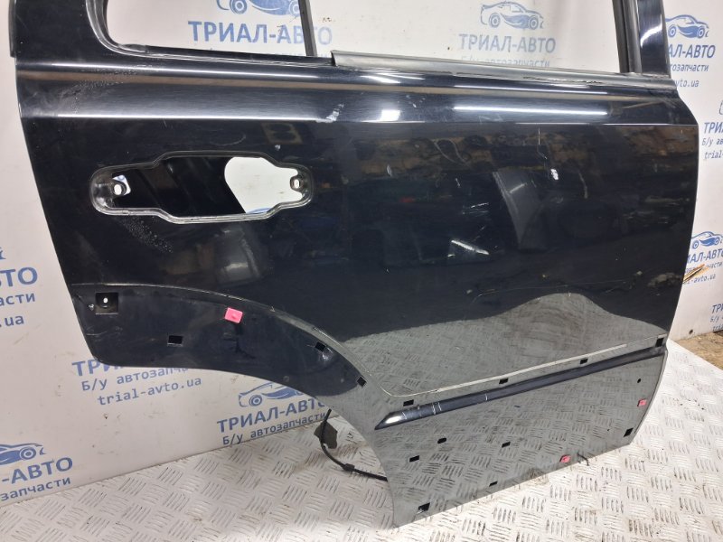 Дверь задняя правая Kia Sorento BL 2.5 diesel D4CB Дверь задняя правая Kia Sorento BL 2.5 diesel D4CB