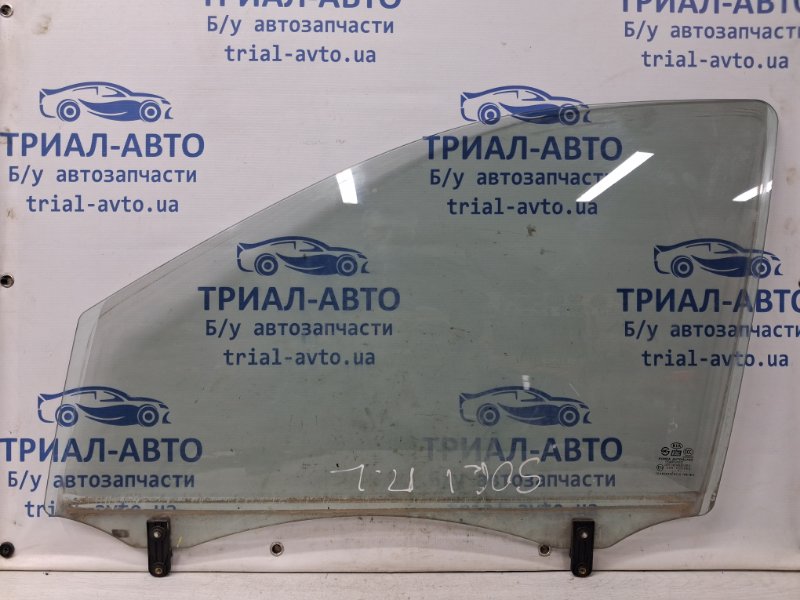 Запчасть стекло двери переднее левое Kia Sorento 2002-2011 BL 2.5 diesel D4CB 824113E010 Б/У Стекло двери переднее левое Kia Sorento 2002-2011 BL 2.5 diesel D4CB 824113E010 Б/У