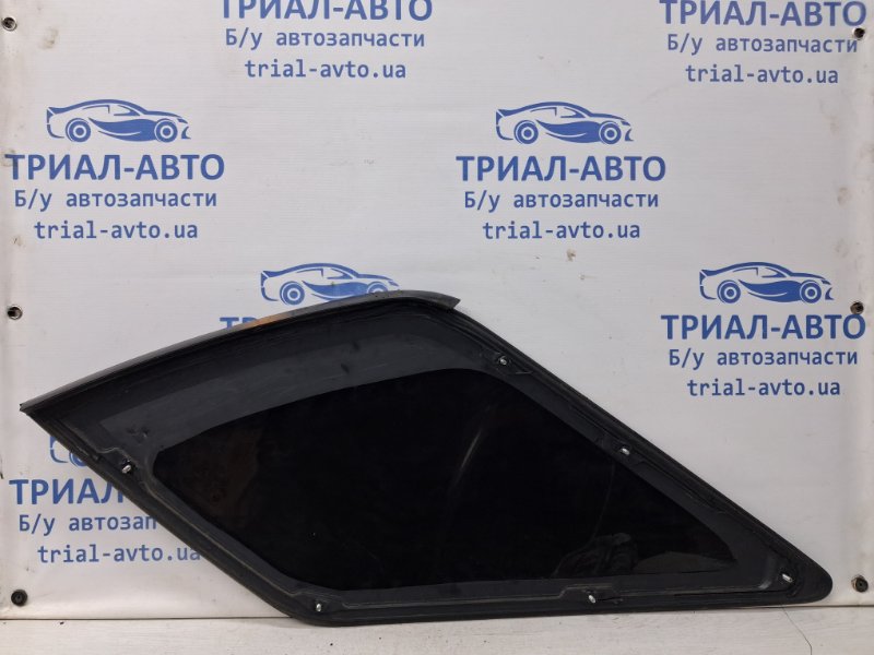 Стекло в кузов заднее левое Kia Sorento BL 2.5 diesel D4CB