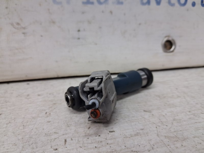 Форсунка топливная Prado 2002-2009 J120 4.0 1GR-FE