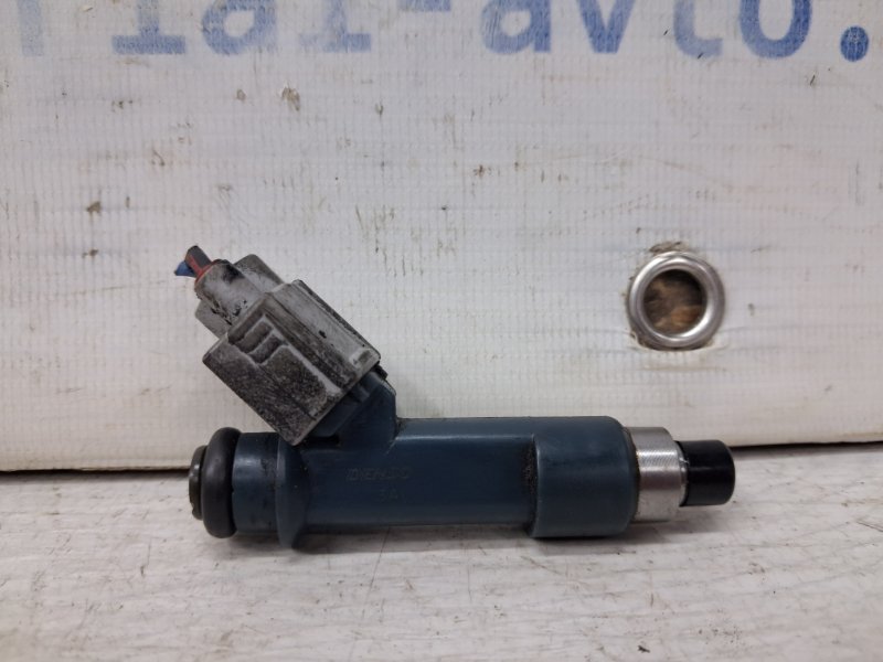 Форсунка топливная Toyota Prado 2002-2009 J120 4.0 1GR-FE 2320939015 Б/У