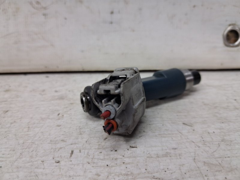 Форсунка топливная Prado 2002-2009 J120 4.0 1GR-FE