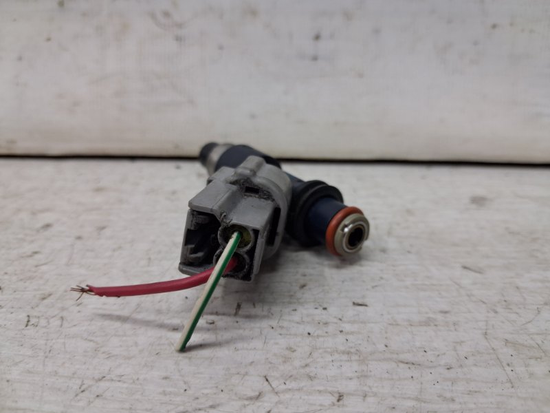 Форсунка топливная Outlander 2003-2006 cu 2.4 бензин 4G69