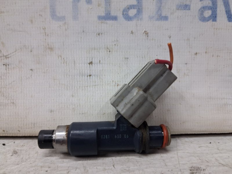 Форсунка топливная Mitsubishi Outlander 2003-2006 cu 2.4 бензин 4G69 1465A051 Б/У