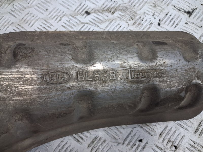 Глушитель Sorento 2002-2011 BL 2.5 diesel D4CB Глушитель Sorento 2002-2011 BL 2.5 diesel D4CB