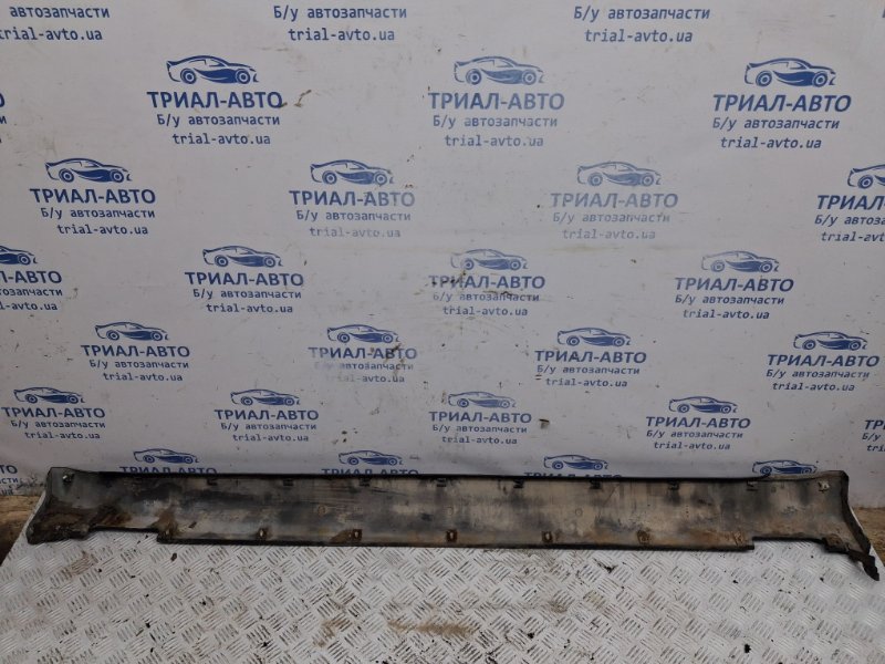 Накладка порога внешняя правая Sonata 2004-2010 NF 2.4 бензин G4KC Накладка порога внешняя правая Sonata 2004-2010 NF 2.4 бензин G4KC