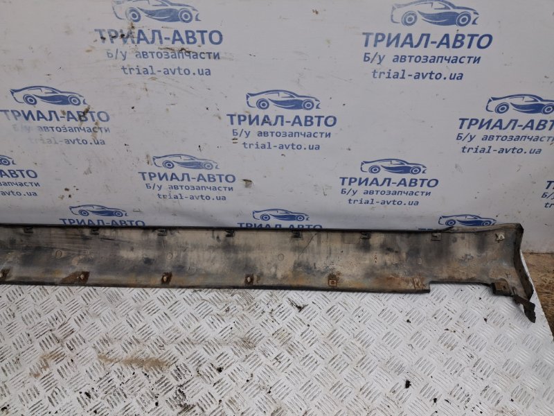 Накладка порога внешняя правая Sonata 2004-2010 NF 2.4 бензин G4KC Накладка порога внешняя правая Sonata 2004-2010 NF 2.4 бензин G4KC