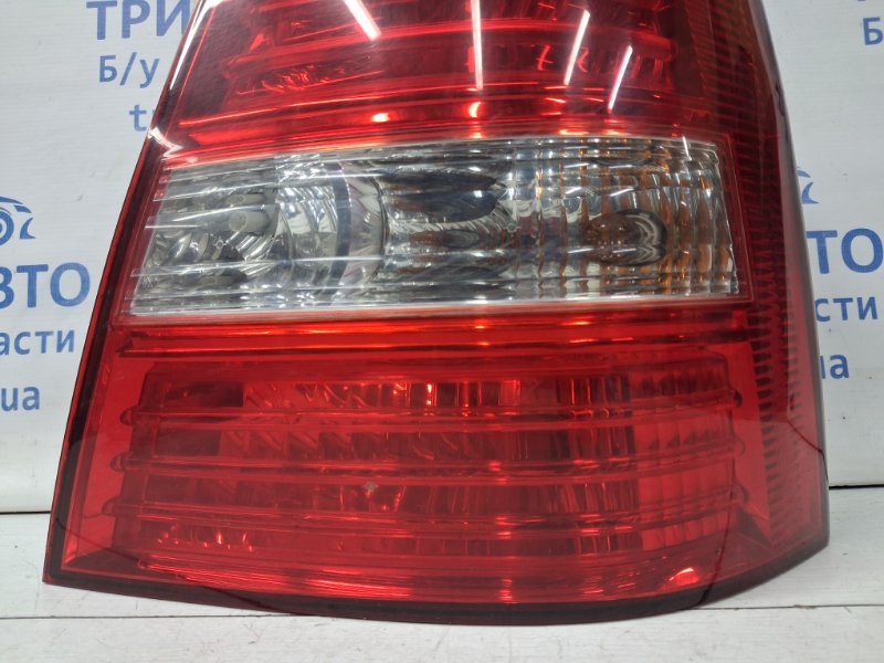 Фонарь задний внешний правый Kia Sorento BL 2.5 diesel D4CB