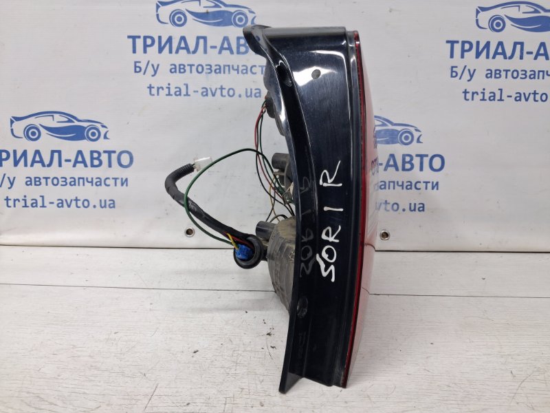 Фонарь задний внешний правый Sorento 2002-2011 BL 2.5 diesel D4CB