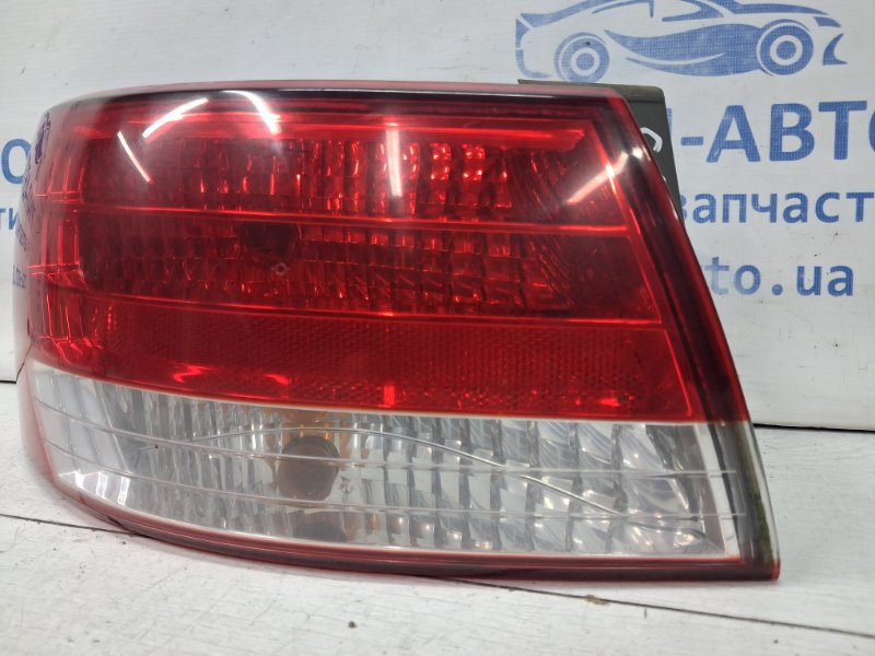 Фонарь задний внешний левый Hyundai Sonata NF 2.4 бензин G4KC Фонарь задний внешний левый Hyundai Sonata NF 2.4 бензин G4KC