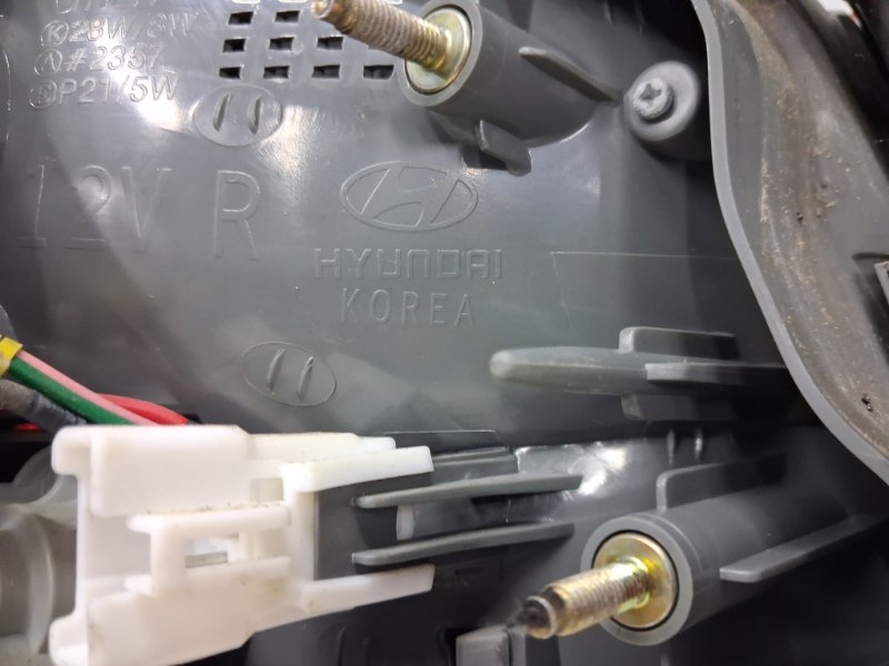 Фонарь задний внешний правый Sonata 2004-2010 NF 2.4 бензин G4KC