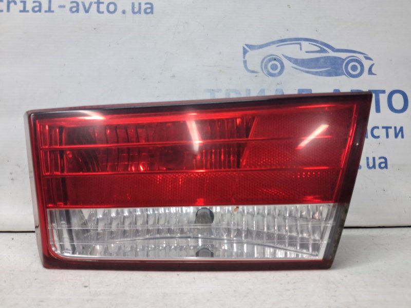 Запчасть фонарь задний внутренний правый Hyundai Sonata 2004-2010 NF 2.4 бензин G4KC 924043K020 Б/У Фонарь задний внутренний правый Hyundai Sonata 2004-2010 NF 2.4 бензин G4KC 924043K020 Б/У