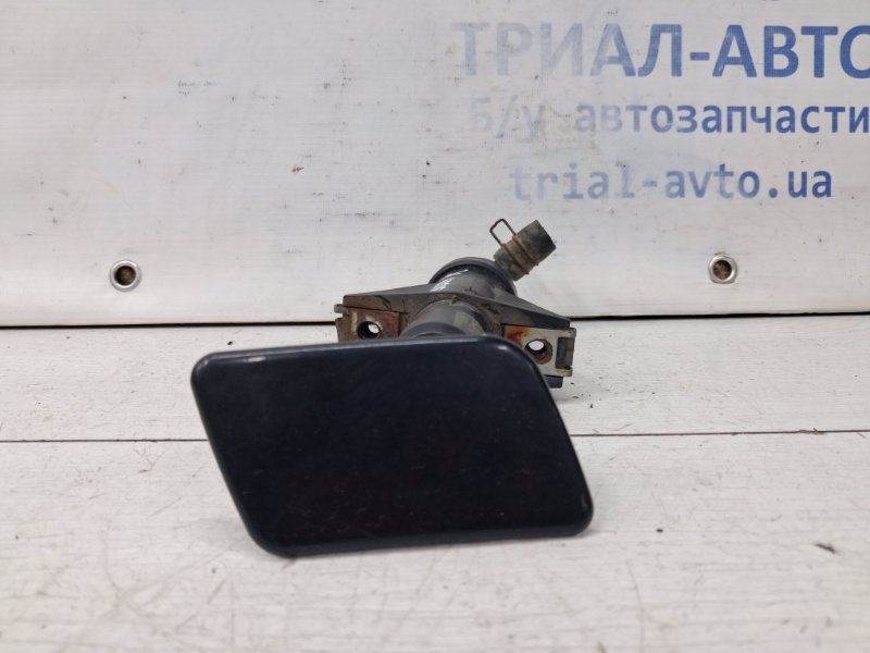 Запчасть омыватель фары правый Hyundai Sonata 2004-2010 NF 2.4 бензин G4KC 986903K000 Б/У Омыватель фары правый Hyundai Sonata 2004-2010 NF 2.4 бензин G4KC 986903K000 Б/У