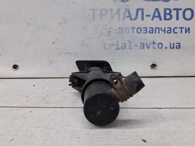 Омыватель фары левый Sonata 2004-2010 NF 2.4 бензин G4KC Омыватель фары левый Sonata 2004-2010 NF 2.4 бензин G4KC