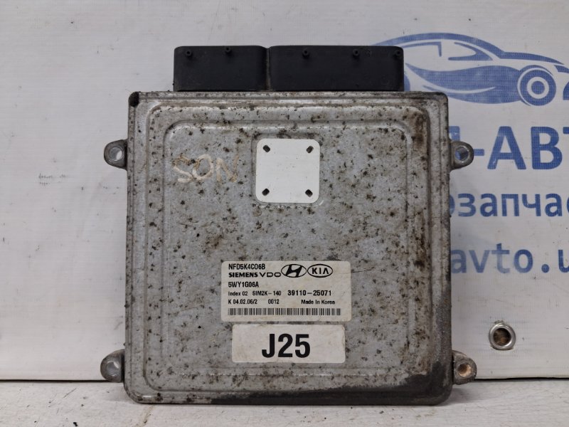 Блок управления двигателем Hyundai Sonata NF 2.4 бензин G4KC Блок управления двигателем Hyundai Sonata NF 2.4 бензин G4KC