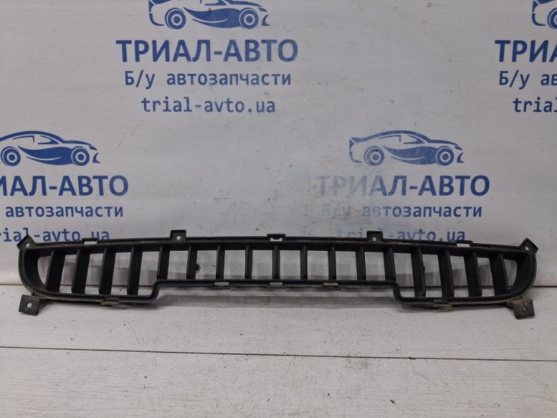 Запчасть решетка бампера центральная Kia Sorento 2002-2011 BL 2.5 diesel D4CB 865613E500 Б/У Решетка бампера центральная Kia Sorento 2002-2011 BL 2.5 diesel D4CB 865613E500 Б/У