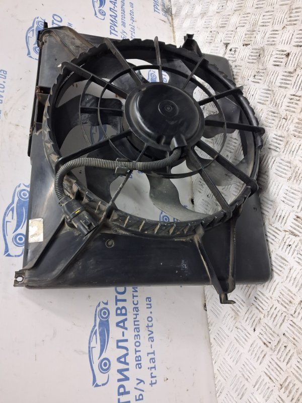 Диффузор с вентилятором радиатора Sonata 2004-2010 NF 2.4 бензин G4KC Диффузор с вентилятором радиатора Sonata 2004-2010 NF 2.4 бензин G4KC