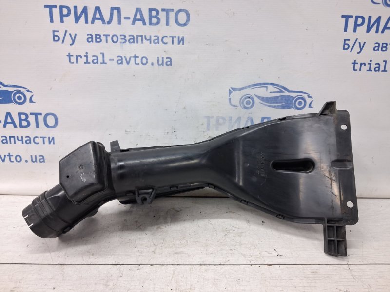 Воздухозаборник Mitsubishi Outlander cu 2.4 бензин 4G69