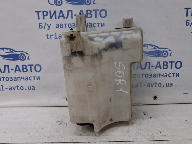 Бачок омывателя Kia Sorento 2002-2011 BL 2.5 diesel D4CB 986103E300 Б/У