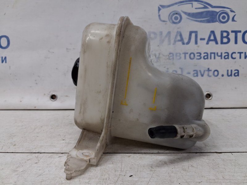 Бачок радиатора (расширительный) Sonata 2004-2010 NF 2.4 бензин G4KC Бачок радиатора (расширительный) Sonata 2004-2010 NF 2.4 бензин G4KC