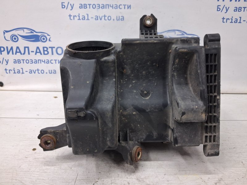 Корпус воздушного фильтра Sonata 2004-2010 NF 2.4 бензин G4KC Корпус воздушного фильтра Sonata 2004-2010 NF 2.4 бензин G4KC