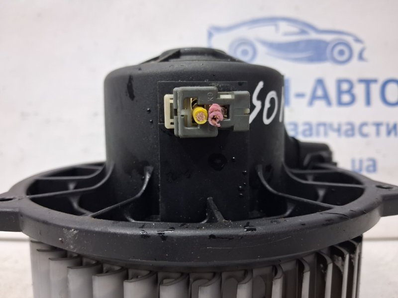 Моторчик печки Sonata 2004-2010 NF 2.4 бензин G4KC Моторчик печки Sonata 2004-2010 NF 2.4 бензин G4KC