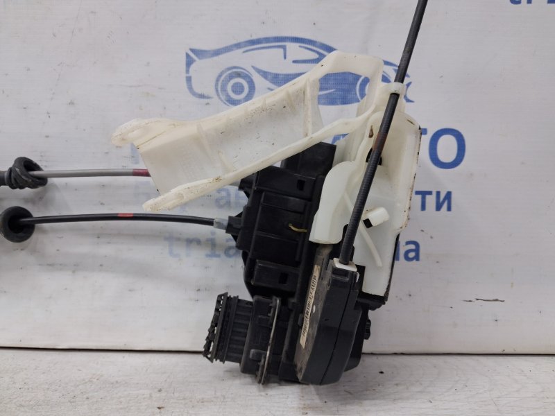 Замок двери задний левый Sonata 2004-2010 NF 2.4 бензин G4KC Замок двери задний левый Sonata 2004-2010 NF 2.4 бензин G4KC