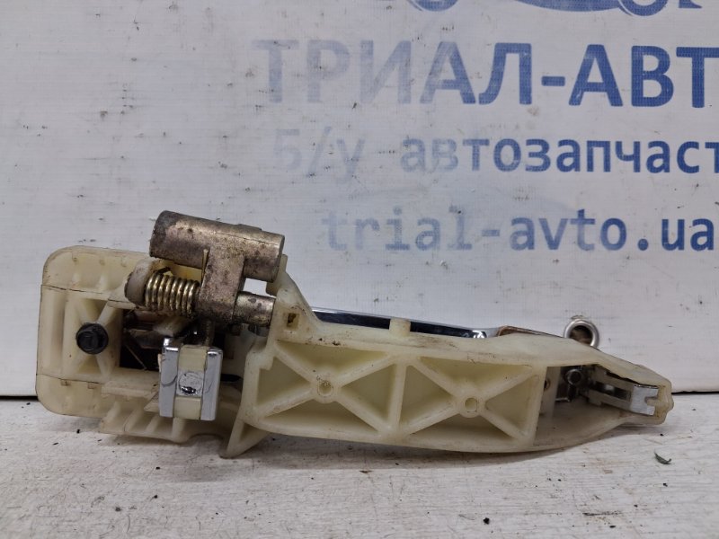 Ручка двери внешняя задняя правая Hyundai Sonata NF 2.4 бензин G4KC Ручка двери внешняя задняя правая Hyundai Sonata NF 2.4 бензин G4KC