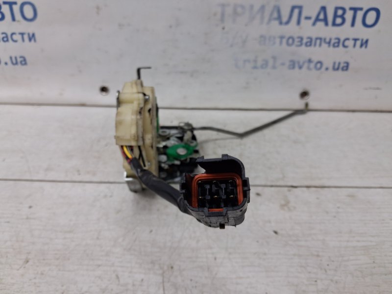 Замок двери передний левый Sorento 2002-2011 BL 2.5 diesel D4CB Замок двери передний левый Sorento 2002-2011 BL 2.5 diesel D4CB