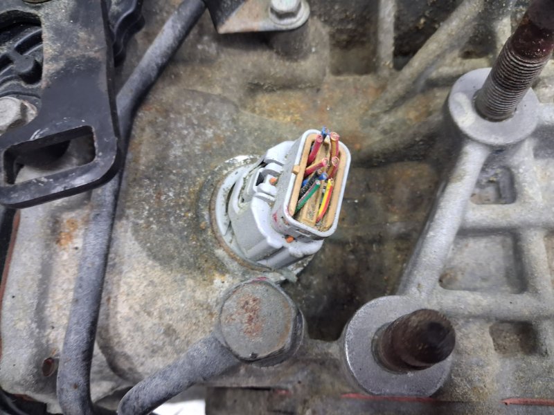 Коробка передач АКПП Outlander 2003-2006 cu 2.4 бензин 4G69