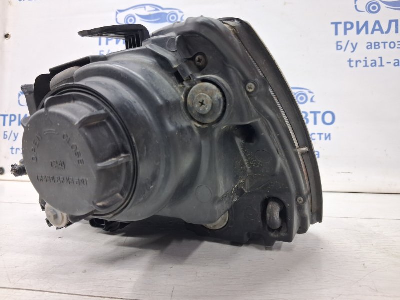 Фара правая галоген Sorento 2002-2011 BL 2.5 diesel D4CB Фара правая галоген Sorento 2002-2011 BL 2.5 diesel D4CB