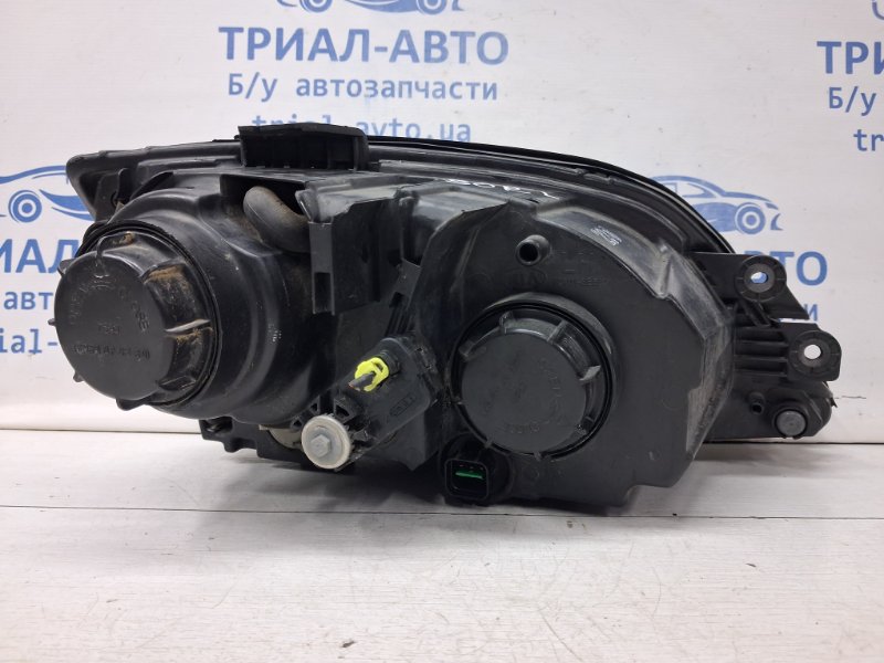 Фара левая галоген Sorento 2002-2011 BL 2.5 diesel D4CB