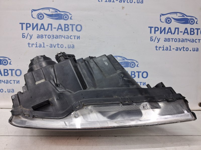 Фара левая галоген Sorento 2002-2011 BL 2.5 diesel D4CB