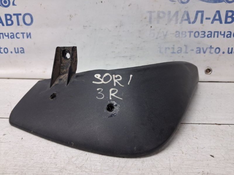 Брызговик задний правый Sorento 2002-2011 BL 2.5 diesel D4CB