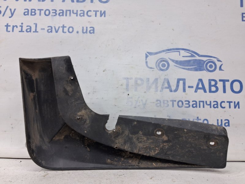 Брызговик передний левый Kia Sorento BL 2.5 diesel D4CB