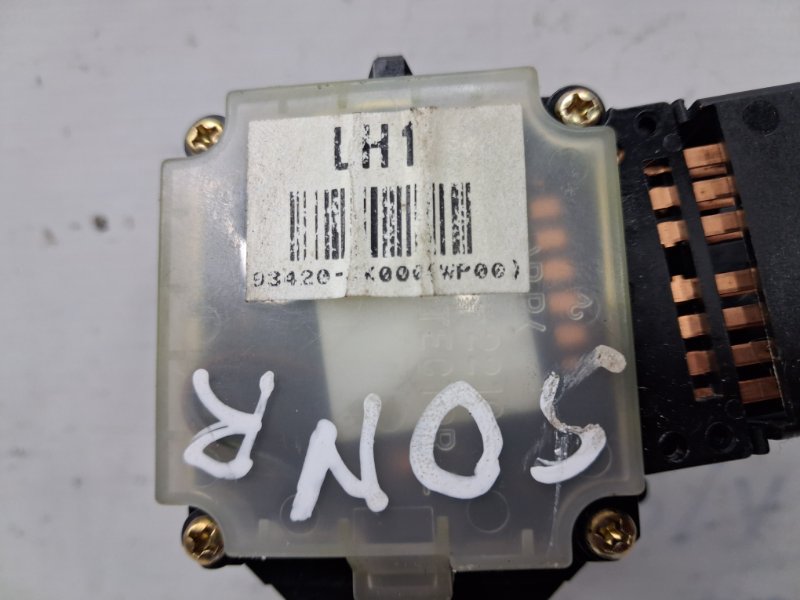 Переключатель подрулевой правый(дворники) Sonata 2004-2010 NF 2.4 бензин G4KC Переключатель подрулевой правый(дворники) Sonata 2004-2010 NF 2.4 бензин G4KC