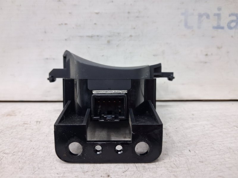 Кнопки руля Hyundai Sonata NF 2.4 бензин G4KC Кнопки руля Hyundai Sonata NF 2.4 бензин G4KC