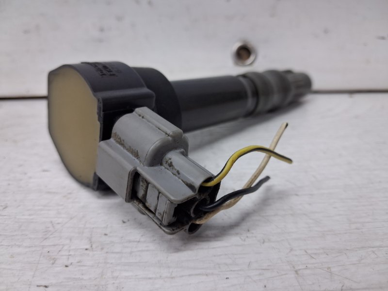 Катушка зажигания Outlander 2003-2006 cu 2.4 бензин 4G69