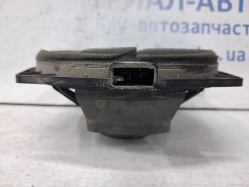 Динамик двери Outlander 2003-2006 cu 2.4 бензин 4G69 Динамик двери Outlander 2003-2006 cu 2.4 бензин 4G69