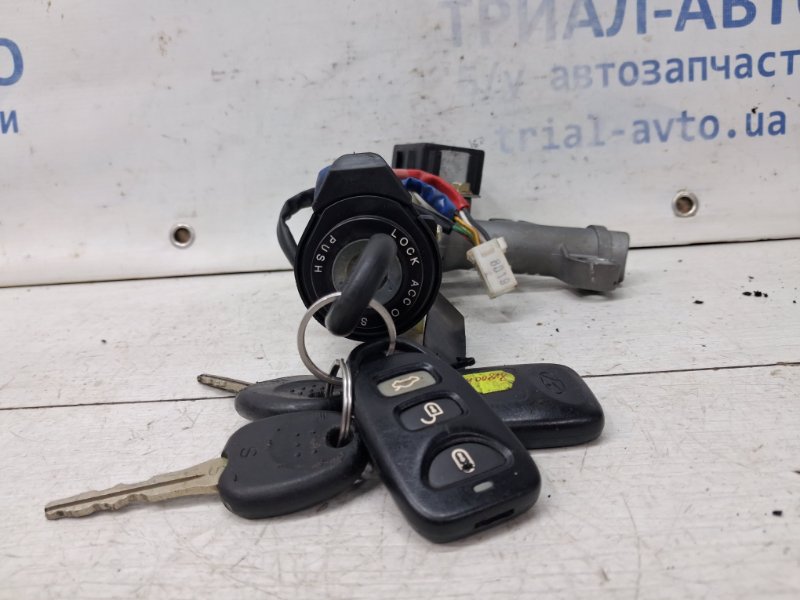 Замок зажигания Sonata 2004-2010 NF 2.4 бензин G4KC Замок зажигания Sonata 2004-2010 NF 2.4 бензин G4KC